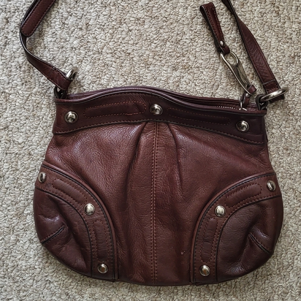 B. Makowsky Crossbody Purse